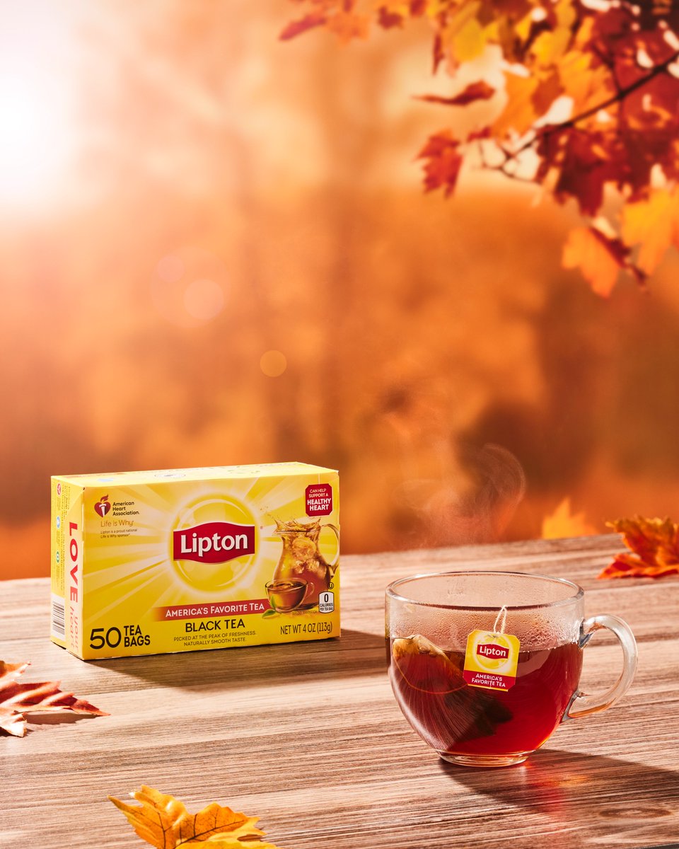 Lipton's tweet image. We're loving this beauTEAful fall foliage 🍂
Tag someone you'd like to share the view + a cup of tea with 😊