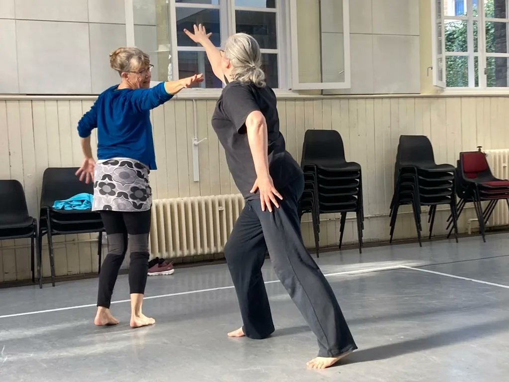 Lovely afternoon with Tammy McLorg who came down from Leeds to lead a w/shop for us. We had a great time 🙏 so much Tammy! 💙

And 🙏 to @EnableUsProject
for the space

 #50andfabulous #50cds #over50sdance #thirdbitedance #dancecompany #olderadults #olderadultdance