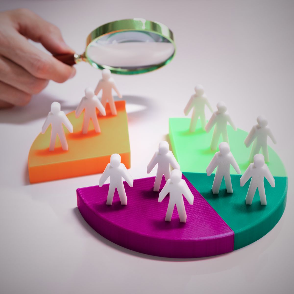 VR4SmallBiz's tweet image. 🔍 Diving deep into #MarketSegmentation! 🌈

Focused Analysis: Know your audience intimately. 🧐
Diverse Segments: Cater to unique needs. 🎨
Customer Journey: Guide them from awareness to conversion. 🚶‍♂️
Understanding segments = Business growth 📈✨ #KnowYourAudience