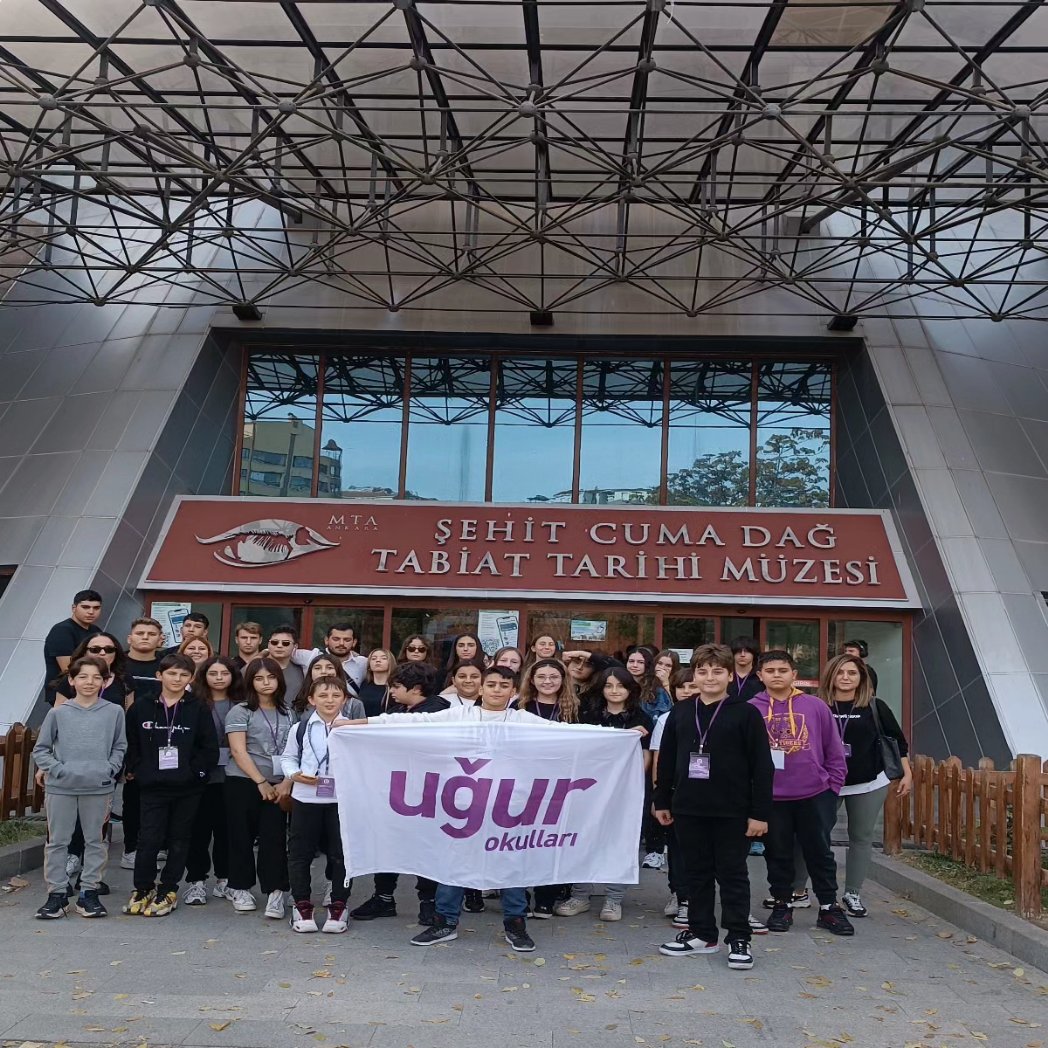 UONarlidere's tweet photo. Cumhuriyetin 100. Yılı anısına düzenlediğimiz Ankara gezisinin ikinci gününü Anıtkabir ziyareti ve töreninin ardından Tabiat Tarihi Müze gezisi ile tamamladık 🇹🇷
#uğurluolmak💜 https://t.co/cgMOorlEH7