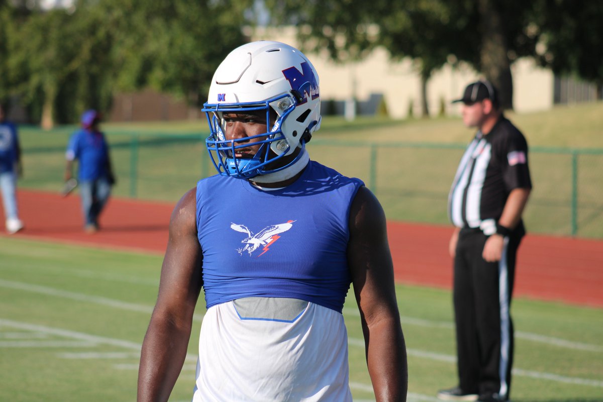PrepRedzoneOK's tweet photo. NEW: Continuing Our 2025 Breakdowns With A Look At The Top Linebackers In The State's Junior Class! Some Dudes Who Will Absolutely Lay The Hammer Down. #OKPreps 
🔗LINK: https://t.co/SOrWYO9h0Z