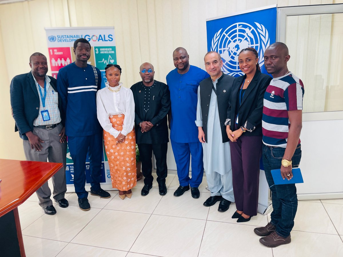 nib_ovp's tweet photo. Today, the ED, &amp; DED of the NIB met with @UNDPSierraLeone  #Resrep Fred Ampiah &amp; #DepResrep. We thanked UNDP for their support and discussed future collaborations to align SDGs with private sector investments. Together, we'll create a better investment environment in 🇸🇱 🤝 #SDGs https://t.co/30M5JmYn15
