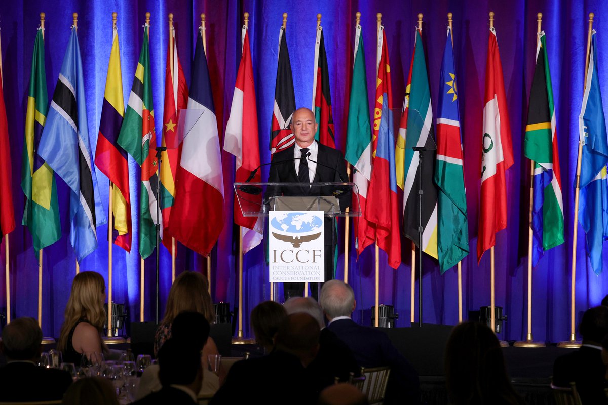 Bezos Earth Fund tweet media