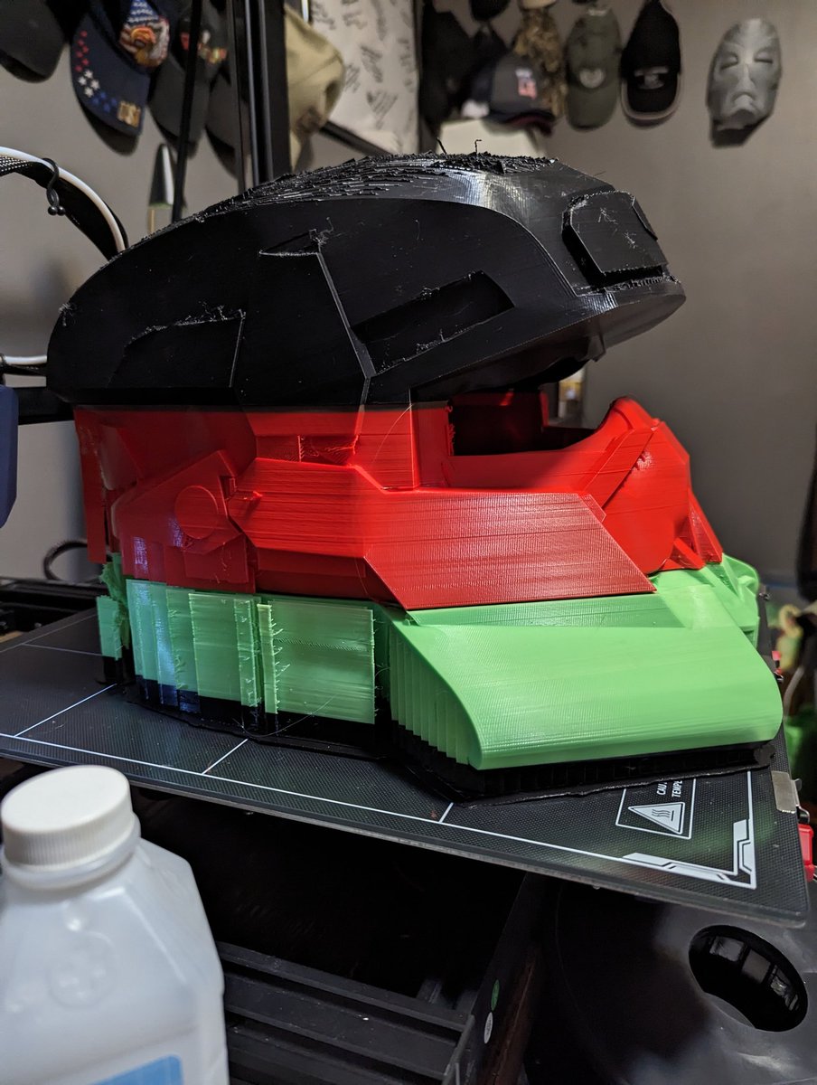 karamanvt's tweet photo. Working on a Spartan costume for next year!!!

#cosplay #vtuber https://t.co/hgArPjwvem
