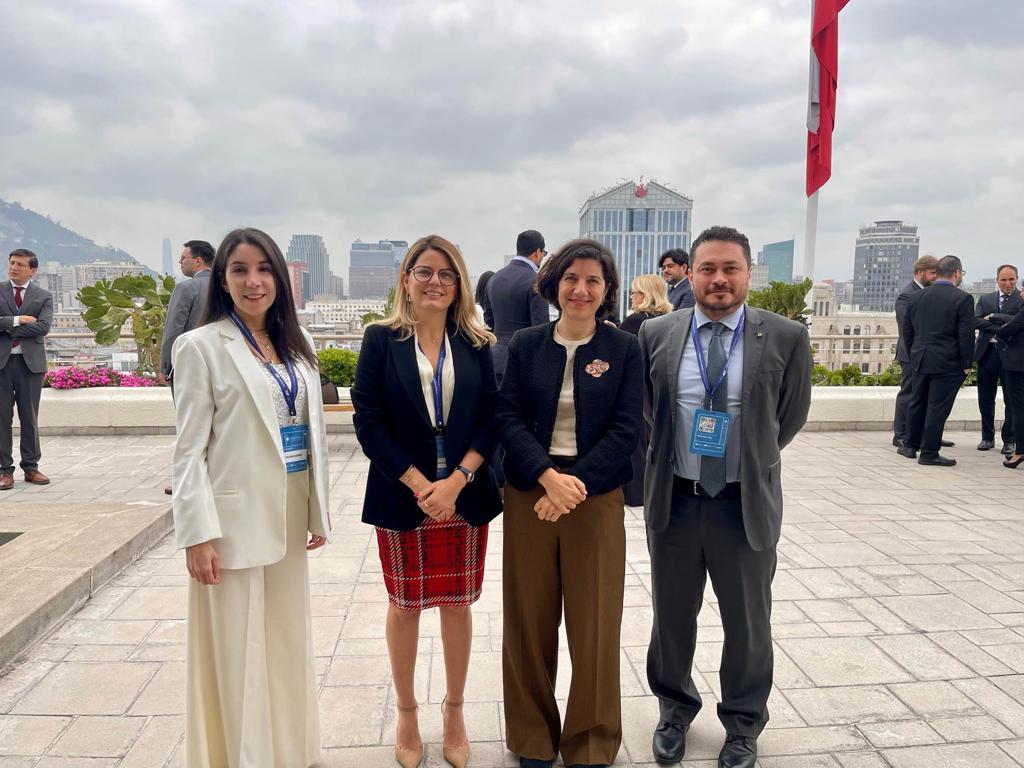 Julais90's tweet photo. Estoy muy feliz de haber participado del Primer Foro sobre Uso Ético de la IA en América Latina y el Caribe organizado por el Gobierno de Chile, @UNESCO y @AgendaCAF 
Fue un espacio donde tuvimos la oportunidad de intercambiar sobre los retos que tenemos frente al uso de la #IA https://t.co/WDddWifkc0