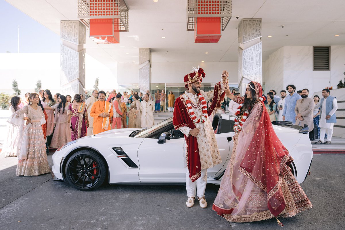 VijayRakhra's tweet photo. It was a day of love and unity as Krishna and Kushal exchanged their vows at The Grand Sierra Resort, a venue that added to the grandeur of their special day. #wedding #bride #love #groom #weddingday #weddingzin #wedzo #inlove #indianwedding #beauty #fashion #loveyou #photography https://t.co/3fhL0TvyPn