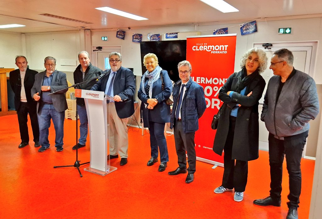 Prefet63's tweet photo. Inauguration, en présence de Jean-Paul VICAT, secrétaire général de la préfecture, suite à la rénovation du complexe sportif Papillaud doté aujourd'hui d'un terrain de football à 5 et un terrain de basket 3X3

✅️ Accompagnement financier de l'État 90 400€ de @Agence_du_Sport https://t.co/iuRV4um9tX