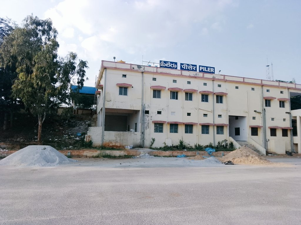 drmgtl's tweet photo. Improving approach road works under progress at #Piler station #infrastructure #development works
@SCRailwayIndia 
@RailMinIndia https://t.co/CbCO7GjHOE