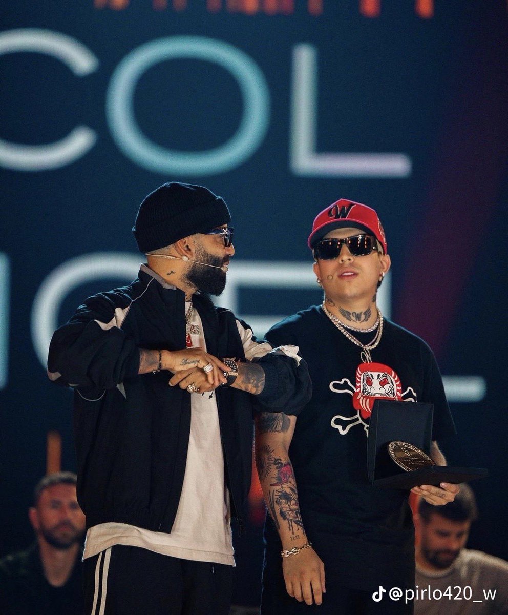 DavidValero006's tweet photo. ⏳🔥@WestCOL_ @ArcangelPrrra https://t.co/x4ywSSqydy