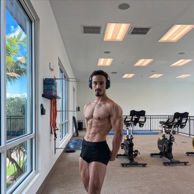 AdrianAsberly's tweet photo. #NewProfilePic https://t.co/4gmdbVYZmX