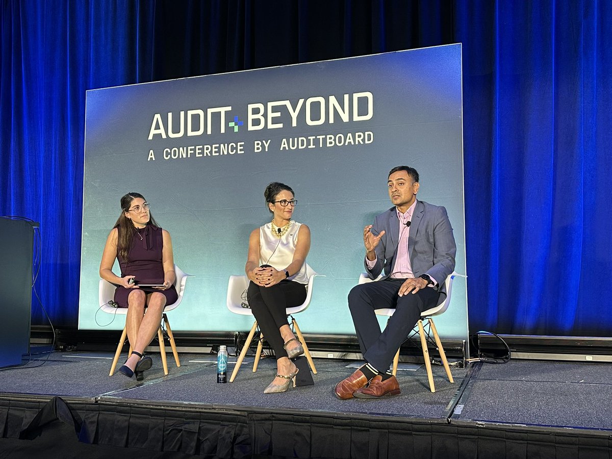 ScottMcCowan3's tweet photo. Can I go back? Still riding the wave from a great week at #auditandbeyond in San Diego. The power of the @EY_US and @auditboard alliance shined bright from center stage. 🌊 #eyrisk https://t.co/BQVBmPzfiu