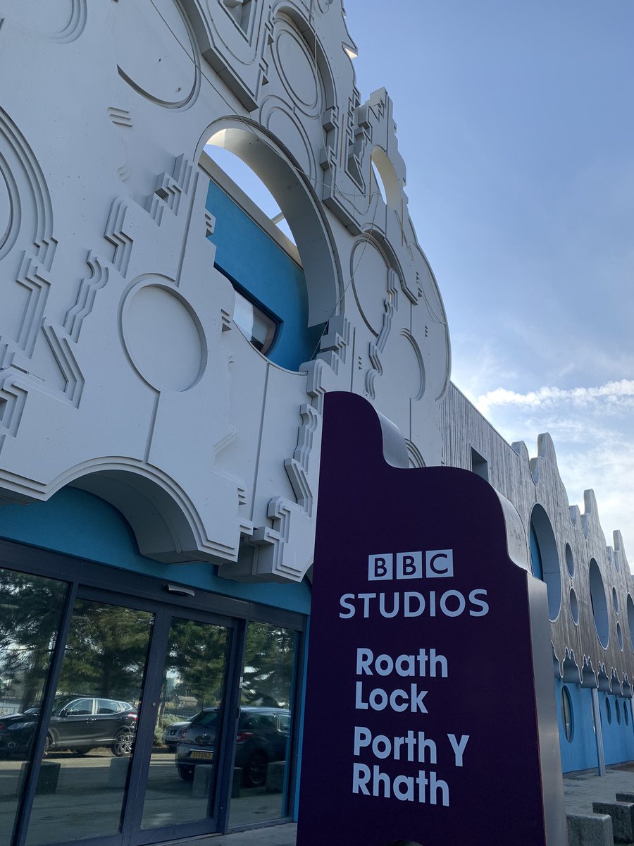 coastTV's tweet photo. A new bit of the BBC for me … Drama studio Cardiff had to sign NDA … Top Secret filming … but I’m here delivering Researcher Course for the wonderful @TRC_media RAD Wales programme to get newbies into TV … a great bunch https://t.co/rL18wPKXB1