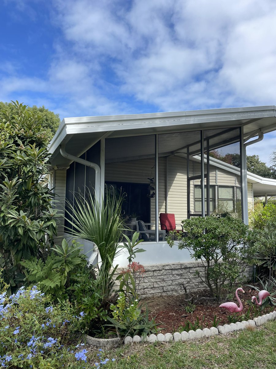 joesaluminumllc's tweet image. Rescreened this entire lanai with 18x14 phiferglass screen #screen #screening #rescreen #rescreening #phiferscreen #tornscreen #newscreen #screenrepair #screenrepairs #screenreplacement #screenrepairservice #screenrepaircompany #lanaiscreen #lanaiscreenrepair #lanaiscreening