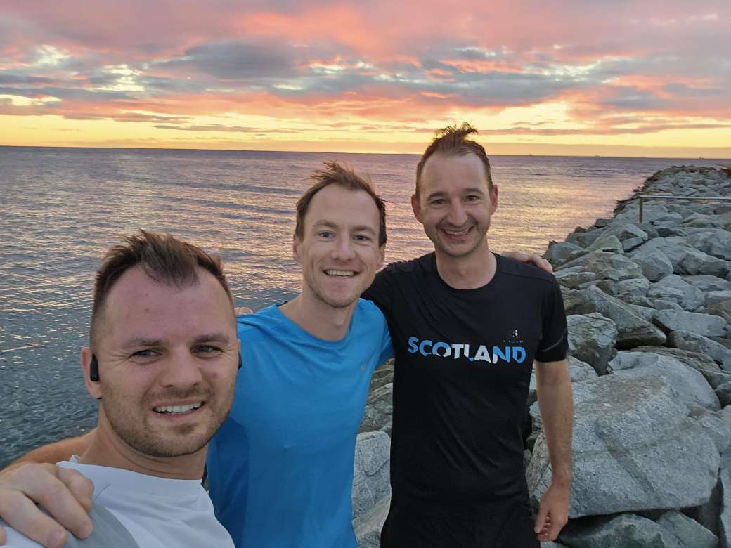 As the sunrises over Barcelona, #DisputeHelp's CRO, takes relationship building to a whole new level, starting with a 12km run at 7:30am alongside David from eFlow Processing and Markus from Unzer, before attending #RiskX.  

#eCommerce #PaymentProcessing #Networking #Business