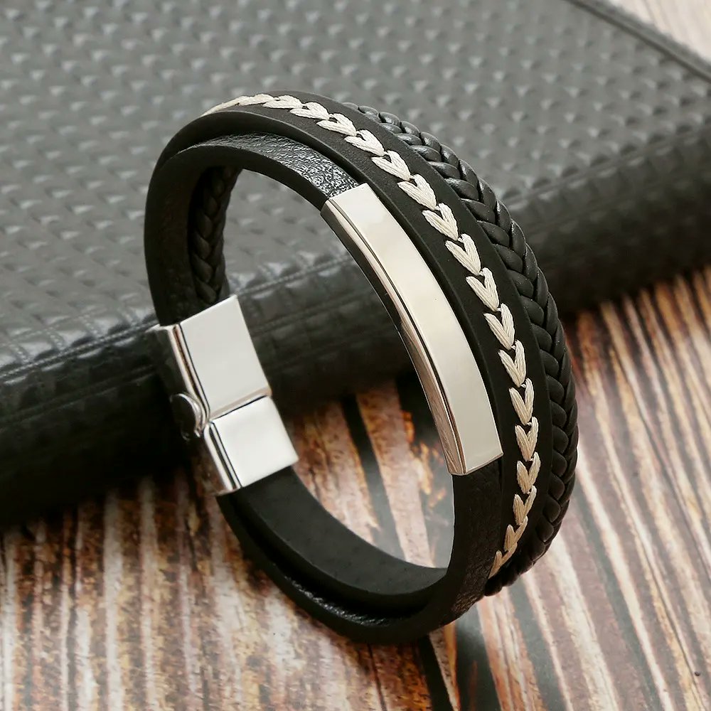 ChinazaObi7's tweet photo. Bracelets are the Abuja jewelry that speaks volumes without saying a word.
Available in black and brown.
Price - 3,500
Location- Abuja
Send a dm to purchase.
#abujamenfashion #abujamenbraceletstore #abujajewelry #zazisignature #abujabracelets https://t.co/BXpx2KnLQ4
