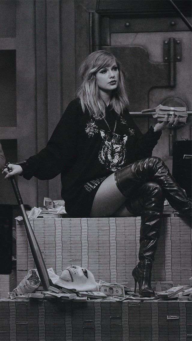 Did you have to do this?
I was thinking that you could be trusted
Did you have to ruin
What was shining? Now it's all rusted
Did you have to hit me
Where I'm weak? Baby, I couldn't breathe
And rub it in so deep
Salt in the wound like you're laughing right at me