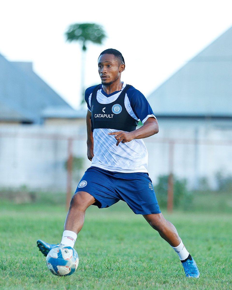 azamfc's tweet photo. #BackInTraining Kikosi chetu kimerejea mazoezini leo Jumatano kujiandaa na mchezo wetu ujao wa Ligi Kuu ya NBC, dhidi ya Namungo, utakaofanyika Uwanja wa Azam Complex Ijumaa hii saa 2.30 usiku.
#weareazamfc #timuborabidhaanora https://t.co/EmzAtOmtOy