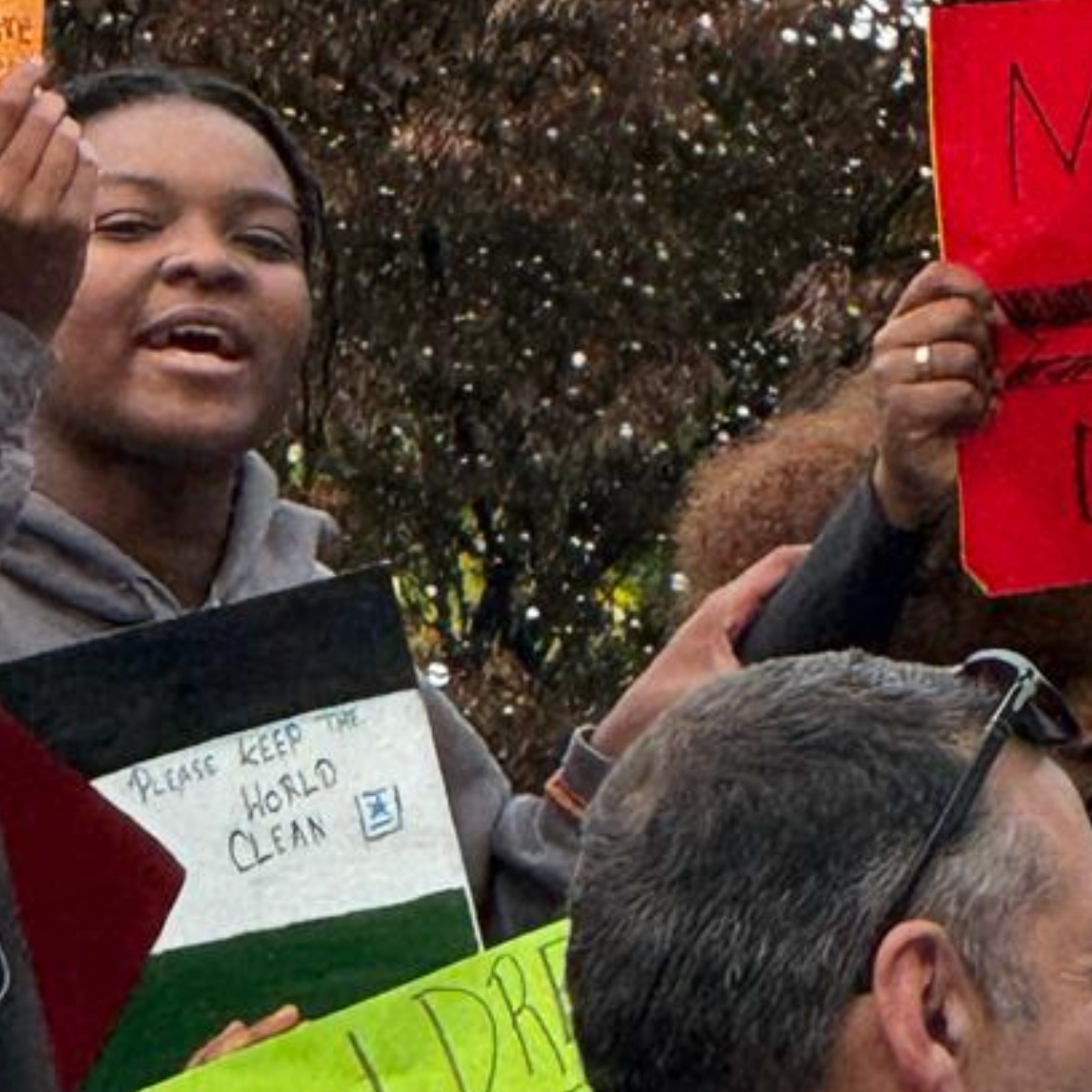 StopAntisemites's tweet image. NYU happening now - students are spotted holding up a Nazi era antisemitic signs wanting to rid the world of the Jews.

We have no words.