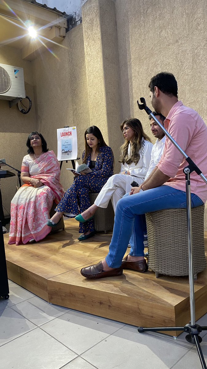 I had the fortune of writing the prologue for this wonderful multi-lingual book called “It Has Snowed Back Home” by <a href="/BRPublishers/">BlueRose Publishers</a> 📚✍🏻

#authorcommunity #AuthorsOfTwitter #writerslift #writerscommunity #Amritsar