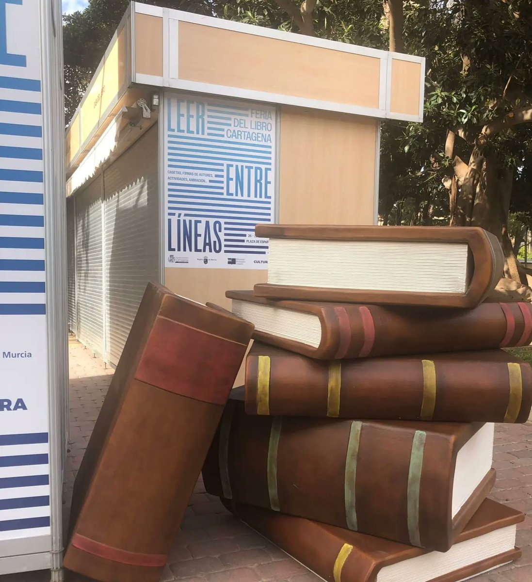 Todo listo para vivir la Feria Del Libro de Cartagena,  del 26 al 29 de octubre. Plaza de España