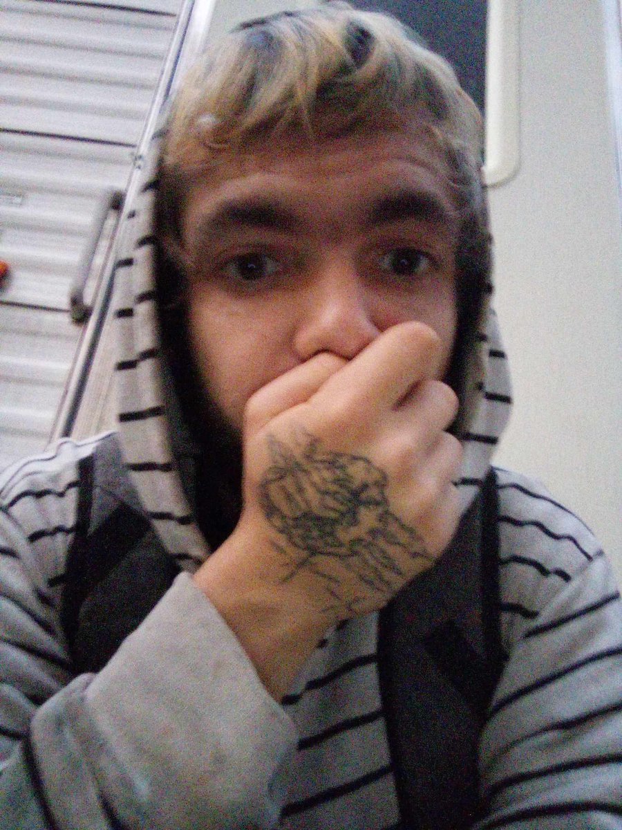 GhostDesignzz's tweet image. 