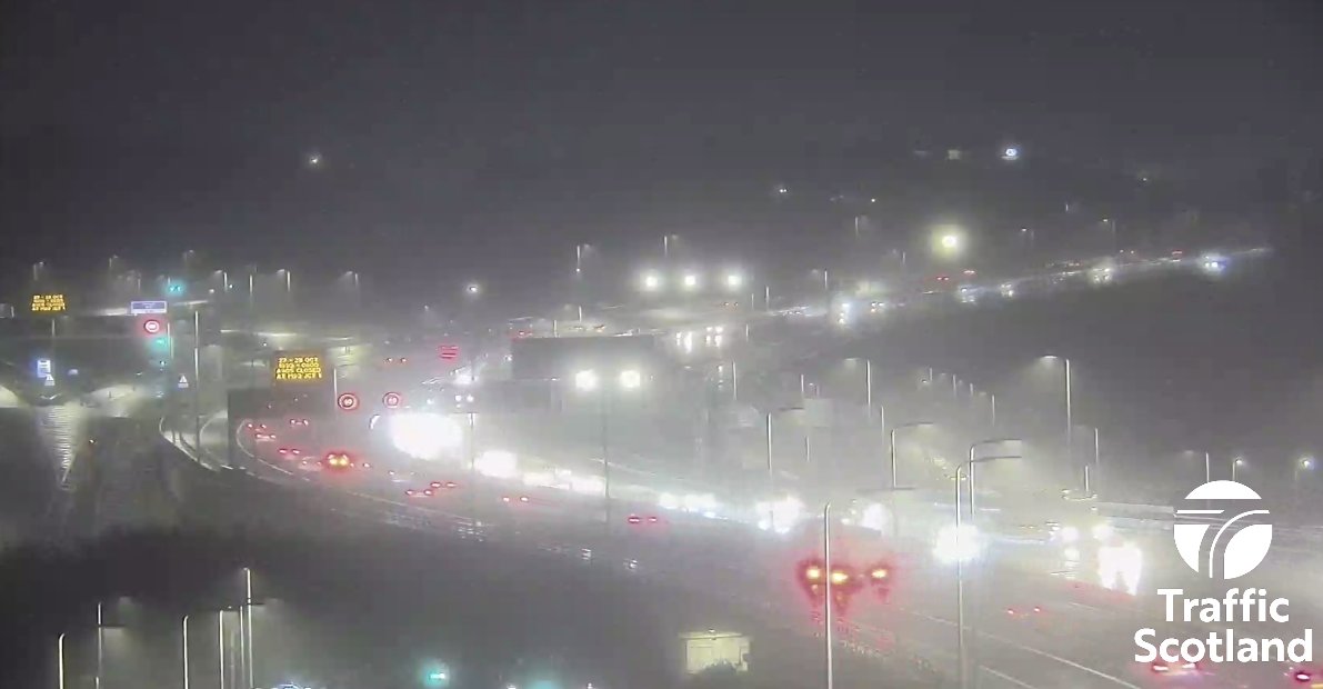 trafficscotland's tweet photo. A misty evening tonight across the central belt🌫️ 

Do #TakeCare when travelling in the area

Looking for advice on driving in foggy conditions❓ 

Check out our handy tips here: https://t.co/JqMw1CW5xX

#WinterReady #DrivingInfog https://t.co/o2qXR1dX4V