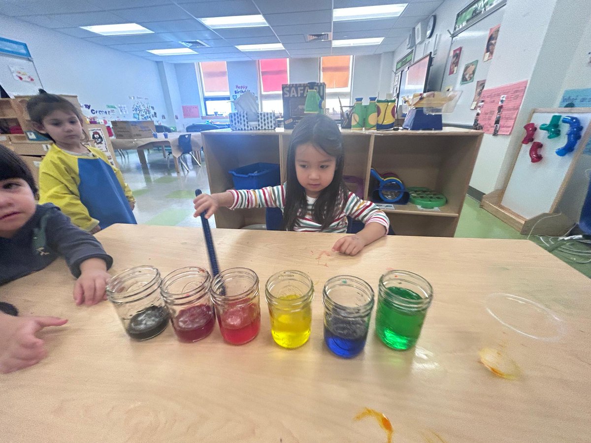 D30PreK's tweet photo. Our last day of our Sound Mini-study, our friends created sounds by tapping jars with different water levels! How cool is that!? #D30 #goodforALLchildren #3kforALL #ministudy https://t.co/bpwKmuHn0G