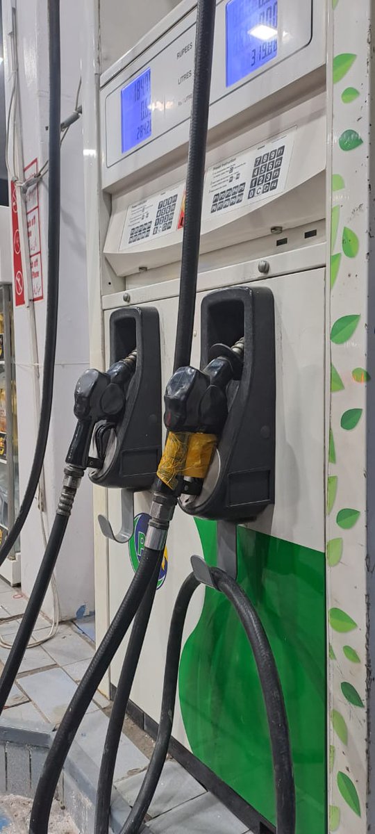 LDICTOfficial's tweet photo. Keeping a vigilant check on measures , teams of Labour Department ICT continued with daily inspections of multiple petrol pumps across Islamabad. 04 nozzles sealed for faulty measure. 
@ccislamabad @dcislamabad https://t.co/OUvVM6xAUE