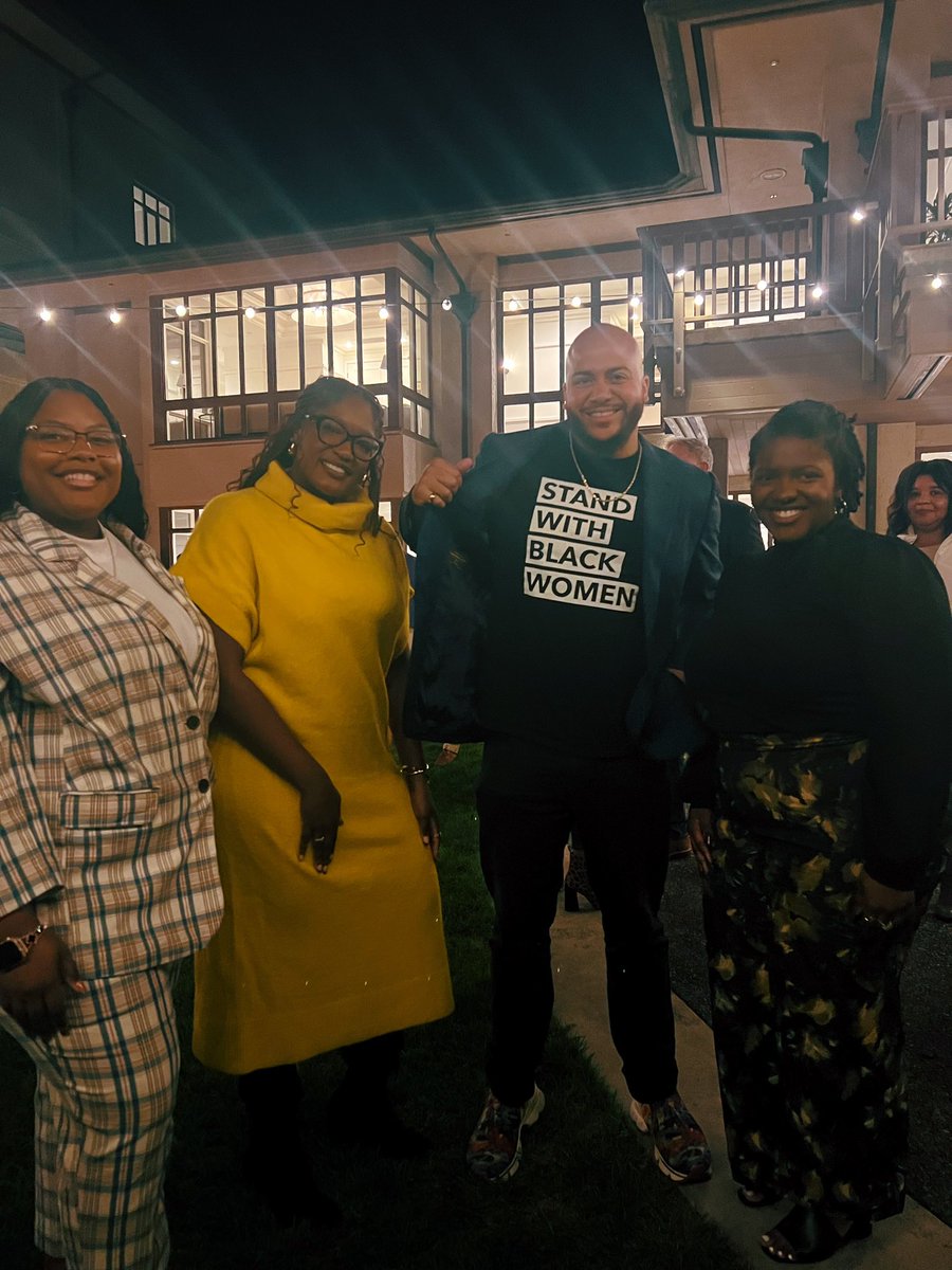 BaileyZaire's tweet photo. An amazing time at the 15th Annual @CABlackCaucus Leadership Symposium! Grateful for the insightful discussions and ability to support future young Black leaders. https://t.co/Neo0o4Km0R