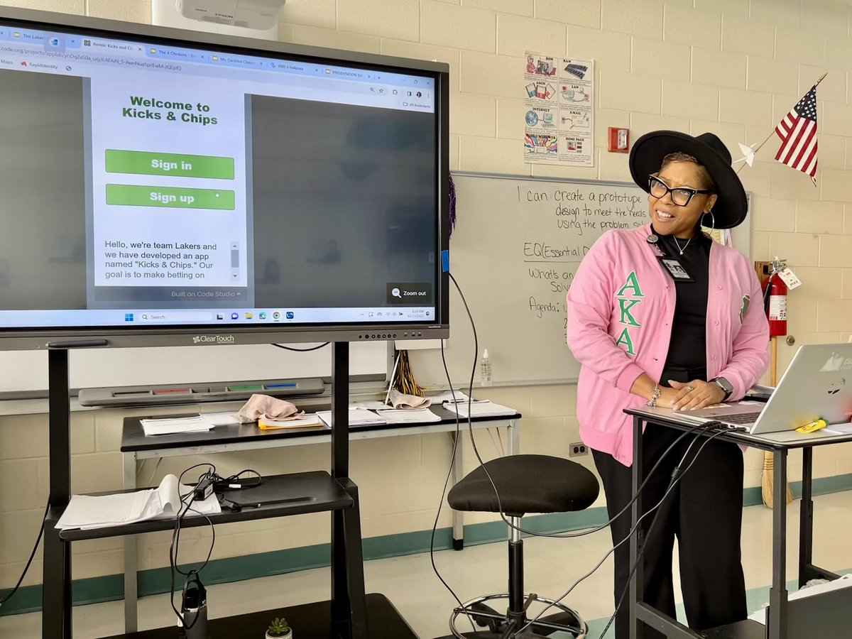 jgmspirates's tweet photo. Scholars in Ms. Carthinβs CTE course created and presented app prototypes and invited the #JGMSPirates Admin to test out the demo app and provide feedback. Great teaching, great learning! #AnchoredInExcellence @CumberlandCoSch @tanekaewilliams https://t.co/fZJzcyhhnq
