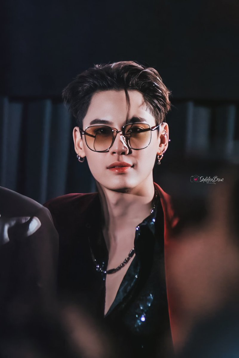 smileforboun's tweet photo. มาเฟียที่จริงใจ ❤️‍🔥😎

🌟——— @bb0un 

#RedPeafowlGrandOpening
#bb0un https://t.co/ROo6PpiVv3