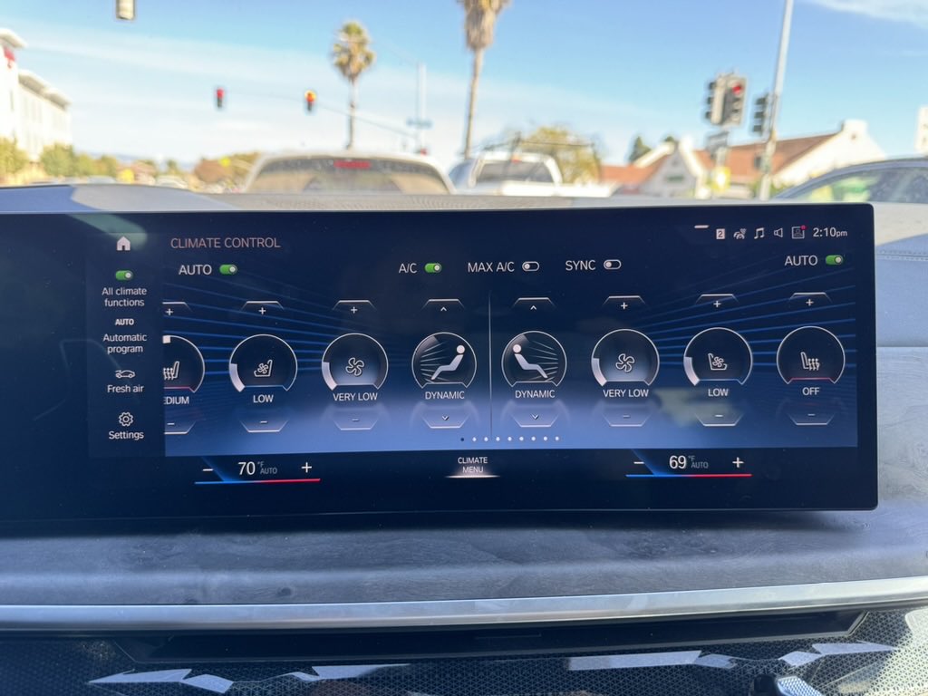 We’re on the look for a new family car and I’ve been impressed with the BMW X5/X6. Climate controls have physical switches and a little screen showing mode, degrees, etc

Then I drove the new model. And got this disaster:

Carmakers, please stop using screens instead of buttons.