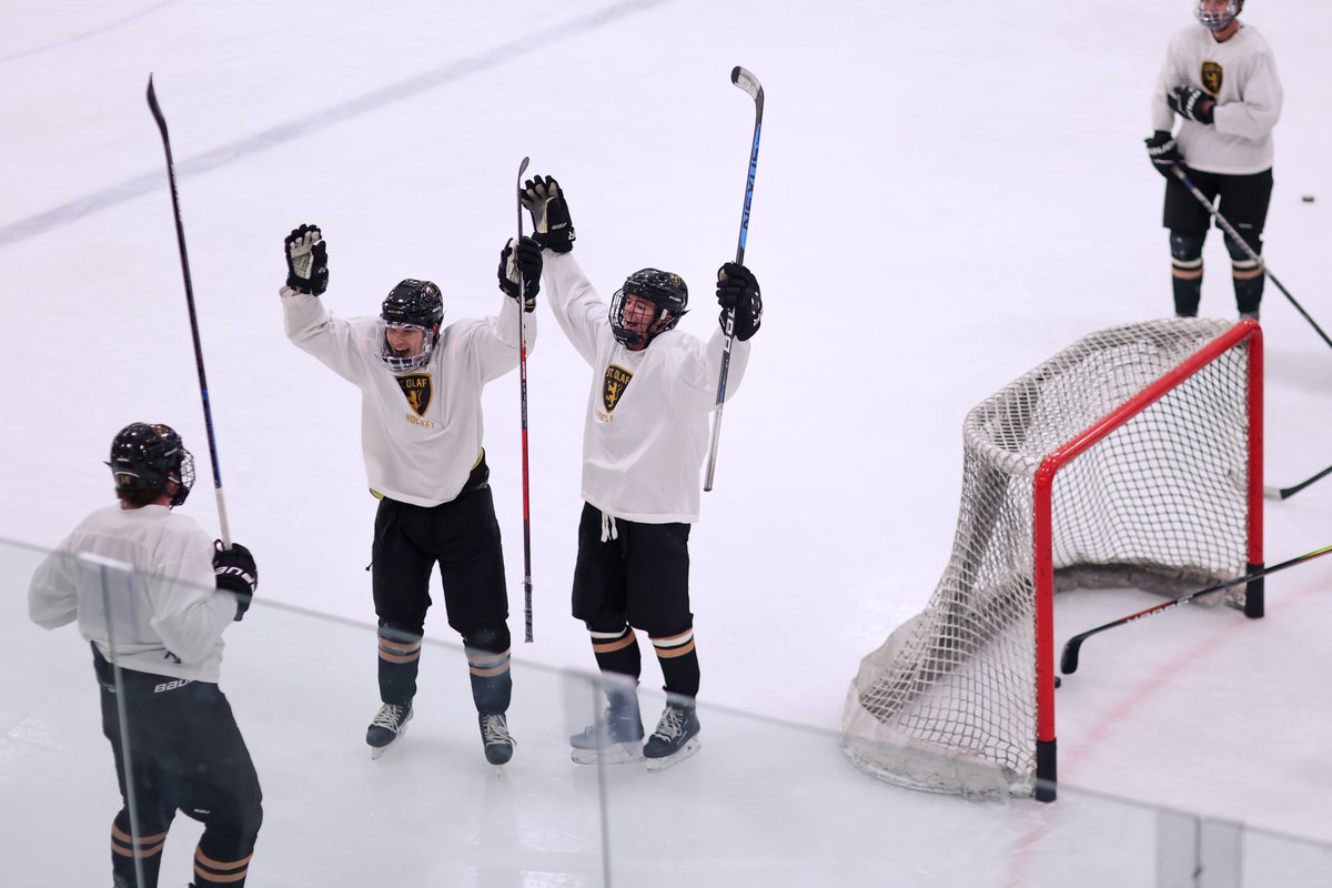 StOlafMHockey's tweet photo. We play hockey this weekend.

#UmYahYah | #OlePride | #d3hky https://t.co/todPLHFSkF