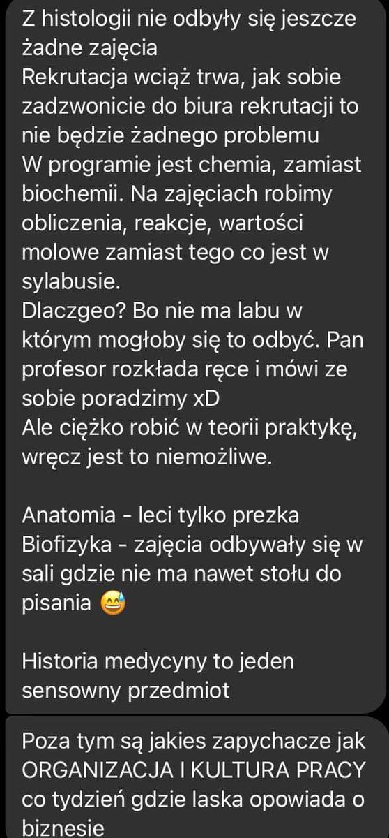 Rezydenci's tweet photo. Pamiętacie słowa Pana Andrusiewicza, że lekarzowi do wykształcenia się niepotrzebny jest uniwersytet? 🤔 Cóż, wychodzi na to, że niektórzy wzięli to do siebie aż za bardzo. Społeczna Akademia Nauk Łódź (tak, to ci, co umożliwiali rekrutację pomimo braku matury) jest tego kolejnym przykładem. Pierwsze skargi na temat braku przygotowania uczelni dotarły do nas zaledwie 3 tygodnie po rozpoczęciu roku akademickiego. I nie jest to jedyna uczelnia z jakiej dostajemy niemal bliźniacze skargi studentów na brak przygotowania do prowadzenia kierunku.

👉 Ale czy jest się do czego przyczepić? No właściwie to nie, bo zgodnie z relacjami studentów kierunku lekarskiego SAN Łódź uczelnia nie dysponuje dosłownie niczym - więc czego się tu czepiać? Wliczając w to “nic” oczywiście wypunktowaną listę wszystkich zasobów, która ma za zadanie zapewnić przyszłych studentów i decydentów o gotowości do otworzenia i prowadzenia kierunku lekarskiego - i tego również nie ma.

🧱 Nowe sale, prosektorium, laboratoria - to wszystko miało czekać na studentów najpóźniej  od listopada. Jednak w październiku okazuje się, że budynek, w którym to wszystko miało się znajdować, ma zaledwie parter i nawet ten tylko w stanie surowym. I w sumie nic poza tym. 

No ale halo❗️Budynki budynkami, ale jak wygląda sama nauka? Wychodzi na to, że cały budżet uczelni został przeznaczony na spot z najsilniejszym z Polaków, a na resztę nie zostało zupełnie nic. 

No to po kolei:
🧠 Anatomia - zajęcia polegają na oglądaniu prezentacji na rzutniku, informacja z zajęciami w prosektorium w Tomaszowie Mazowieckim wydaje się być tylko chwytem reklamowym w celu utworzenia kierunku;
🌡️ Biofizyka - zajęcia w sali, w której nawet nie ma stołu, aby studenci mogli cokolwiek zapisać;
🧪 Chemia - nie ma laboratorium, dlatego zajęcia przypominają bardziej rozwiązywanie arkusza maturalnego aniżeli praktyczną naukę na uczelni akademickiej;
🔬 Histologia - z 4 zapowiadanych lekcji żadna nie odbyła się nawet ani razu! Dodajmy, że za każdym razem studenci dowiadują się o tym w przeddzień ćwiczeń. Taką jakość oferuje uczelnia za 23 tys. złotych za semestr.

A co z elitami polskiej nauki? 🎓 Przecież profesorowie SAN Łódź mieli być gotowi, by dzielić się wiedzą z przyszłymi pokoleniami. Cóż - rozkładają ręce. Dosłownie, bo nie mają nawet możliwości tej wiedzy przekazać, jeśli do dyspozycji dostali jedynie ołówki z Ikei, rzutnik z przeźroczami i naklejki “Dzielny Dydaktyk”.

💸 Dodajmy tylko, że pierwszy rok na tej uczelni kosztuje prawie 50 tysięcy złotych, a każdy kolejny jest tylko droższy. Jeśli to jest ta jakość, która maodpowiadać kosztom, to co dzieje się na “darmowych” kierunkach lekarskich, które ruszyły pomimo braku pozytywnej opinii PKA oraz, tak jak również w tym przypadku, bezwzględnie całej infrastruktury?

‼️ To kolejny z efektów postępującej degradacji kształcenia ze względu https://t.co/OpmyxIwjOQ. na obniżenie poniżej poziomu morza kryteriów do utworzenia kierunku lekarskiego przez Ministra Czarnka. I to tylko jeden z wielu przykładów, które dosadnie pokazują co oznacza ignorowanie opinii Polskiej Komisji Akredytacyjnej. To przeciwko temu protestowaliśmy 30.09 i przeciwko temu dalej będziemy walczyć.

Dlatego kierujemy do Was apel:
📣 Studentko/Studencie
Jeśli studiujesz na kierunku lekarskim, który również nie jest przygotowany do prowadzenia tych studiów odezwij się do nas, nawet anonimowo! Pamiętaj, że takie praktyki mogą być nie tylko niebezpieczne dla samych pacjentów, ale również dla Ciebie samego, gdyż to Ty będziesz odpowiadał prawnie, lecz nie Twoja uczelnia, jej władze i Twoi prowadzące.  

Kontakt ✉️ sekretariat.pr@gmail.com lub w wiadomości prywatnej na naszych mediach społecznościowych