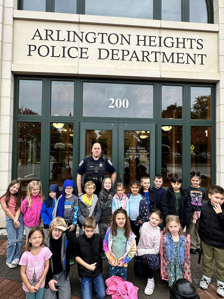 A big thank you to the AH Police and Fire station for the amazing tours today. <a href="/ArlHtsPOLICE/">A.H.P.D.</a> <a href="/ArlingtonHtsGov/">ArlingtonHeightsIL</a>