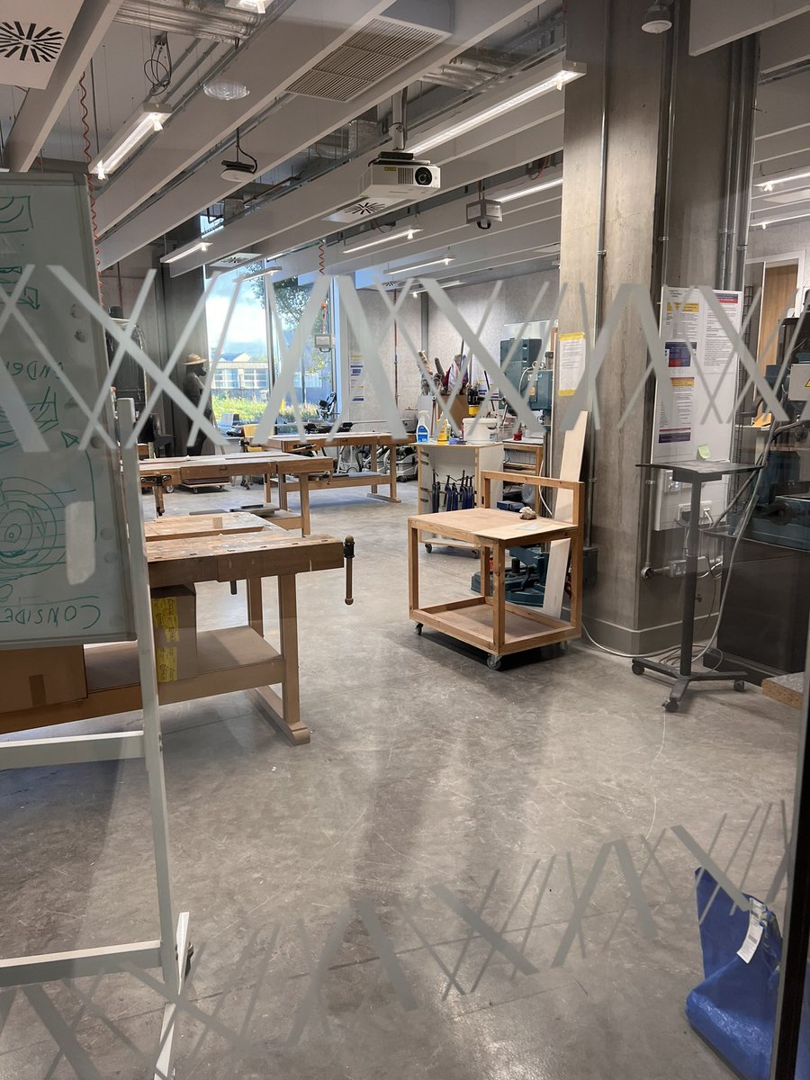 carinaginty's tweet image. Thanks for hosting us all #TeamNTUTORR and chairing today Prof Mike Ahern @WeAreTUDublin 
Blown away by the #learningspaces #collaborationspaces on campus - great design thinking 👏👏
