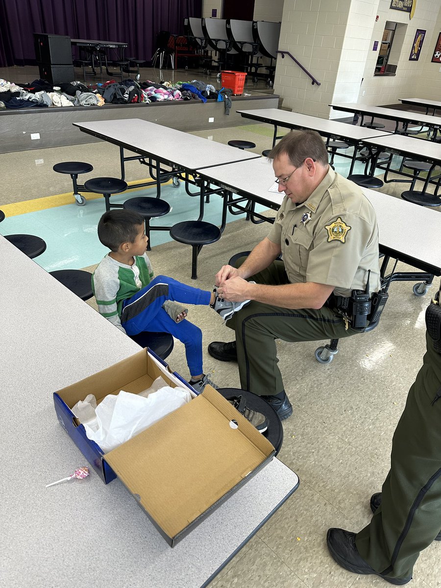dishmanmcginnis's tweet photo. Thank you to @bgrotaryclub for your donation of shoes for our students! Their smiles were priceless! 👟😍 https://t.co/7hNjYbb7Lg