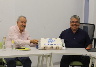 cidiglo's tweet photo. CIDIGLO comienza una nueva etapa bajo la dirección del Dr. Gabriel Torres. Reconocemos al Dr. Gerardo Bernache por las aportaciones para esta comunidad durante su gestión como Responsable Técnico.
#CIDIGLO #5Años @CIESASOccte https://t.co/Hy8MKAoSmy
