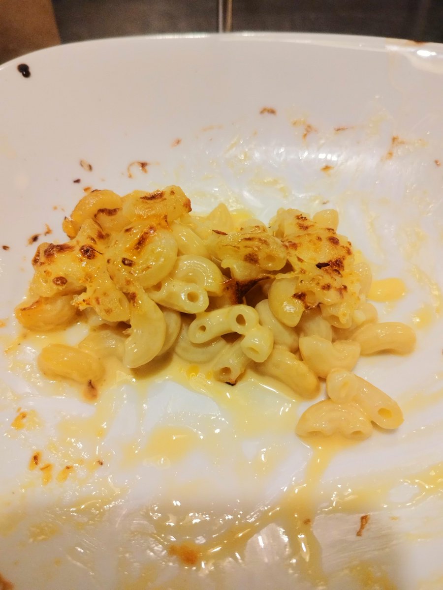 bubblyluchz's tweet image. Not a #MacAndCheese fan oh well.
Di ako na informed. 😭

Pure carbs - no meat at all! #YellowCab