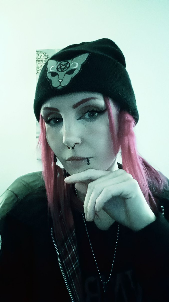 PixieInc616's tweet photo. Considering getting my septum done for real - Yay or Nay?

#altgirl #septum #pinkhair #gothgirl #punkgirl #feetcontent #sellingcontent #findom #paypiggieswanted #paypig https://t.co/SzZY1ellEO