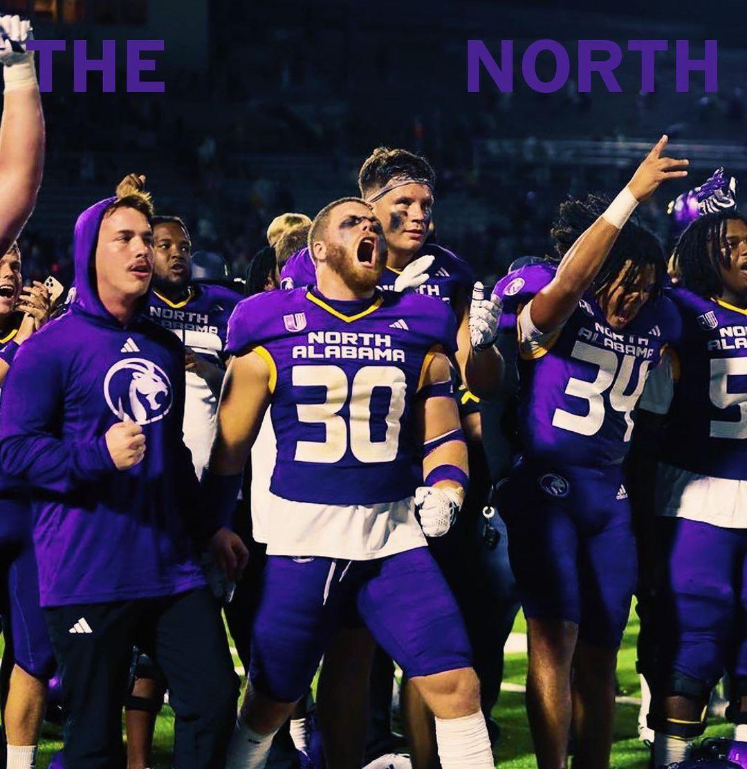 PeytonPlott's tweet image. Beyond Blessed to receive my first offer from the University of North Alabama 🙏🏽⭐️  #GoLions @UNAFootball @SAMIEPARKER @Jake_Bentley_ @CarrollHighSch1 @the_mike_barker @PlottCordell @DexPreps @HallTechSports1
