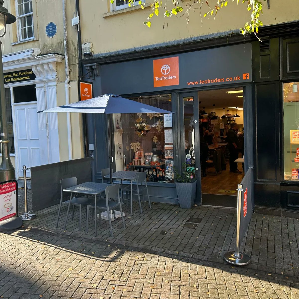 Wythnos brysur, o Tea Traders yng Nghaerfyrddin i BlasCymru yng Nghasnewydd.  

Paratoi ar gyfer dechrau cynnar yfory am Introbiz Abertawe a Gorllewin Cymru EXPO 2023. Dewch i ddweud helo os chi'n na!
🌱🍵
Tetrimteas.cymru
#RhubarbRoot #sustainable #food #Innovation