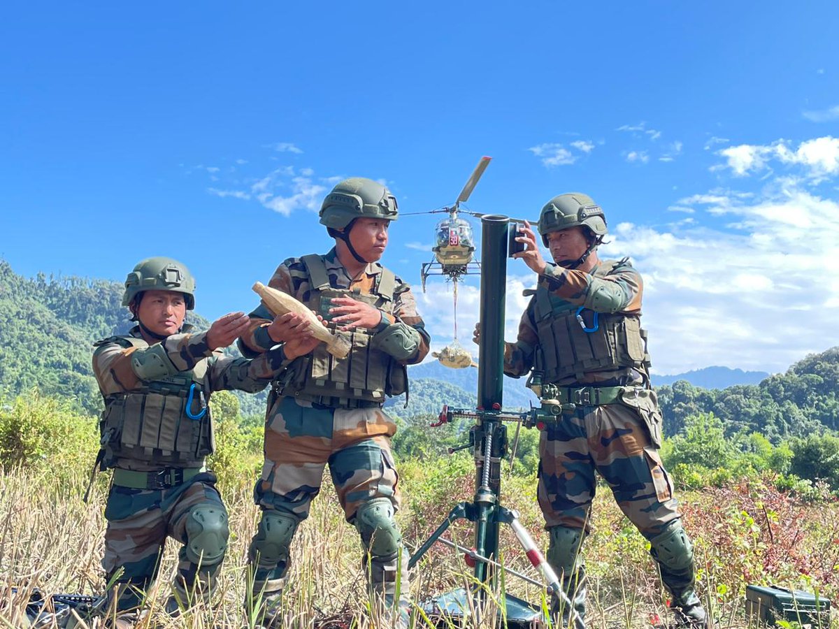 Red_DevilSF's tweet photo. Indian Army's infantry soldiers rehearse operational manoeuvers. https://t.co/gepIUvwmHZ