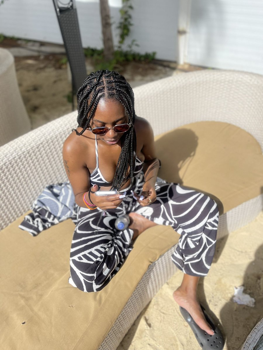 thejemmar's tweet photo. IG saw them first of whatever, or they say 🤷🏿‍♀️

 #socawkndr #socaweekender https://t.co/9Hdr0duYXl