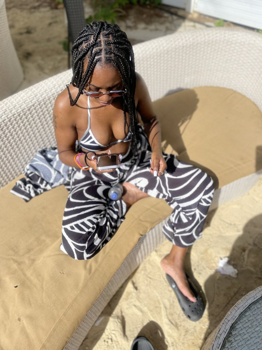 thejemmar's tweet photo. IG saw them first of whatever, or they say 🤷🏿‍♀️

 #socawkndr #socaweekender https://t.co/9Hdr0duYXl