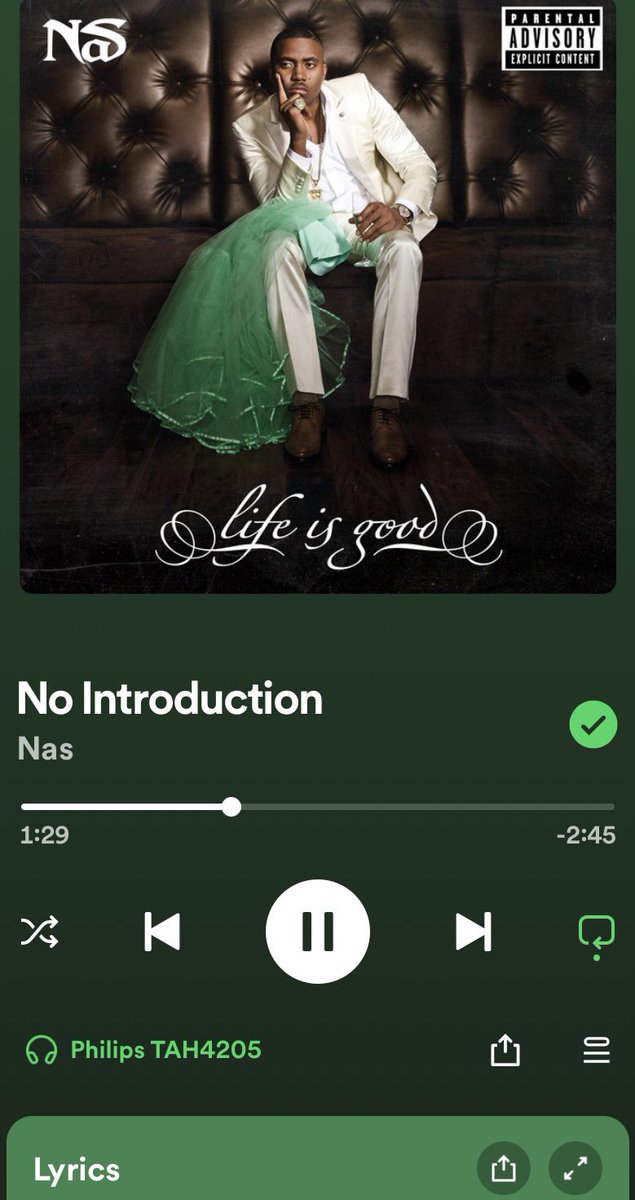 BlackBondGirl's tweet photo. They think it’s just music still ~ @Nas
@BlackBondGirl @LikeIsNas #hiphop #NoIntroduction #LifeIsGood 🎧 https://t.co/zk0X6fOnip