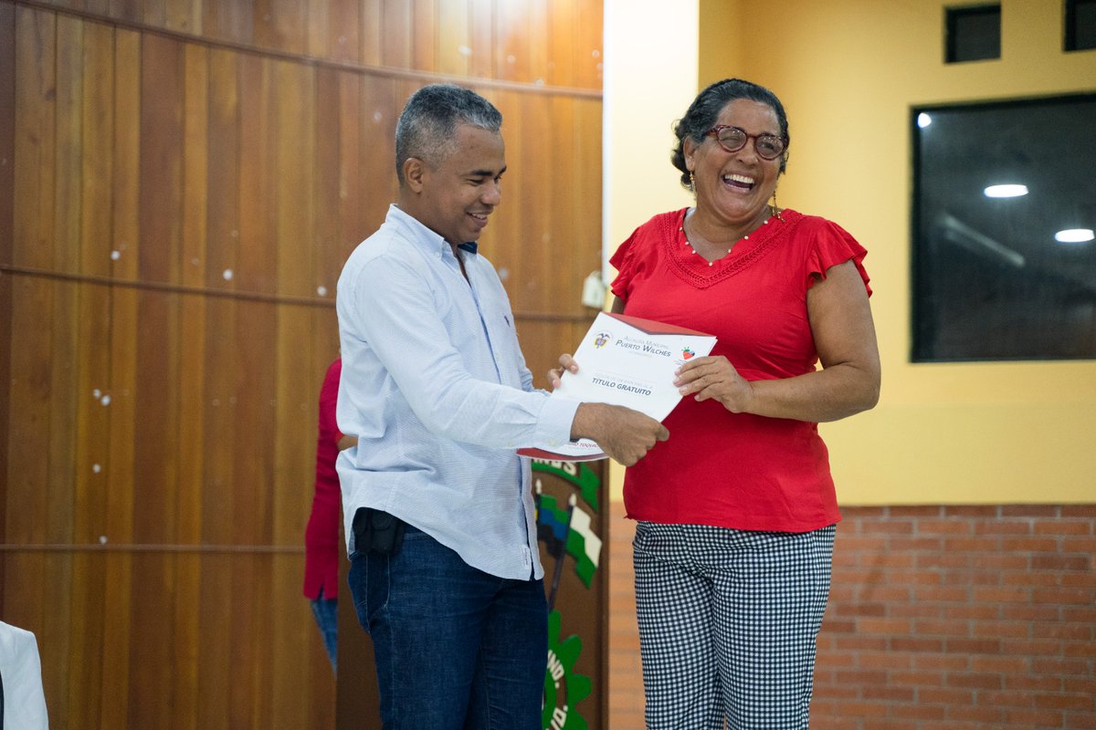 JairoToquica's tweet photo. #TítulosDePropiedadGratuitos|| 🥳🏡📜📑Entregamos 68 títulos de propiedad al municipio de Puerto Wilches, los cuales brindan certeza jurídica a los ciudadanos, ahora podrán estar tranquilos y seguros de ser legítimos dueños de sus bienes.

Distribuyéndose de la siguiente manera: https://t.co/ilamHuUNtJ
