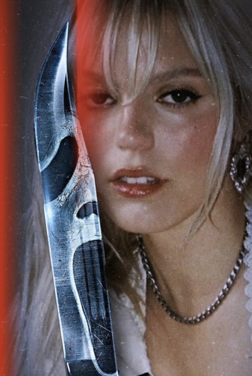 ⠀ ⠀ 
⠀           ¡ ding dong ! 
              › our haunted singer for the ball.
              
                               m e g a n ☆
⠀