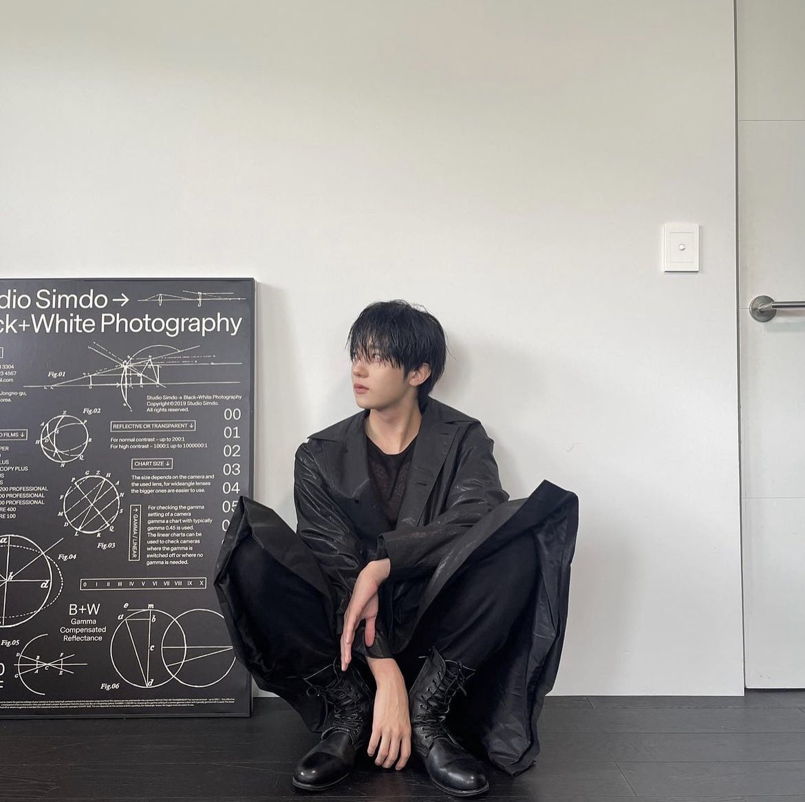 Y3CHANZ's tweet photo. you never know who’s watching you 🕵️ https://t.co/bMB7H2dQaS