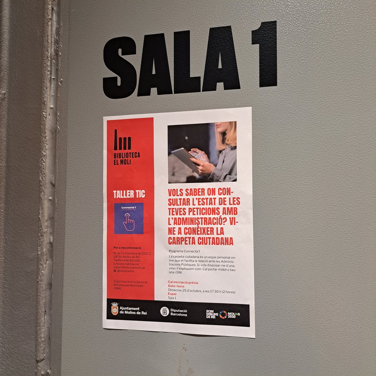 bibliomolins's tweet image. Aquesta tarda hem realitzat el Taller TIC: "Vols saber on consultar l'estat de les teves peticions amb l'administració? Vine a conèixer la carpeta ciutadana", del Programa #Connecta't de les @bibliotequesXBM, a la #BibliotecaelMolí.